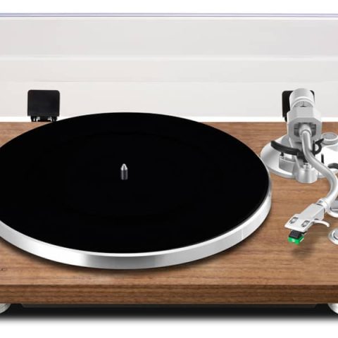 Teac TN-400 Walnut 3-Speed Belt-Drive Turntable With Bluetooth